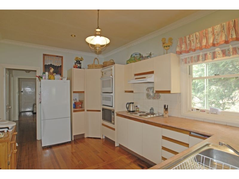 17 Bailey Grove, Wandin North VIC 3139