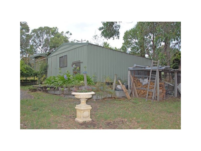 17 Bailey Grove, Wandin North VIC 3139