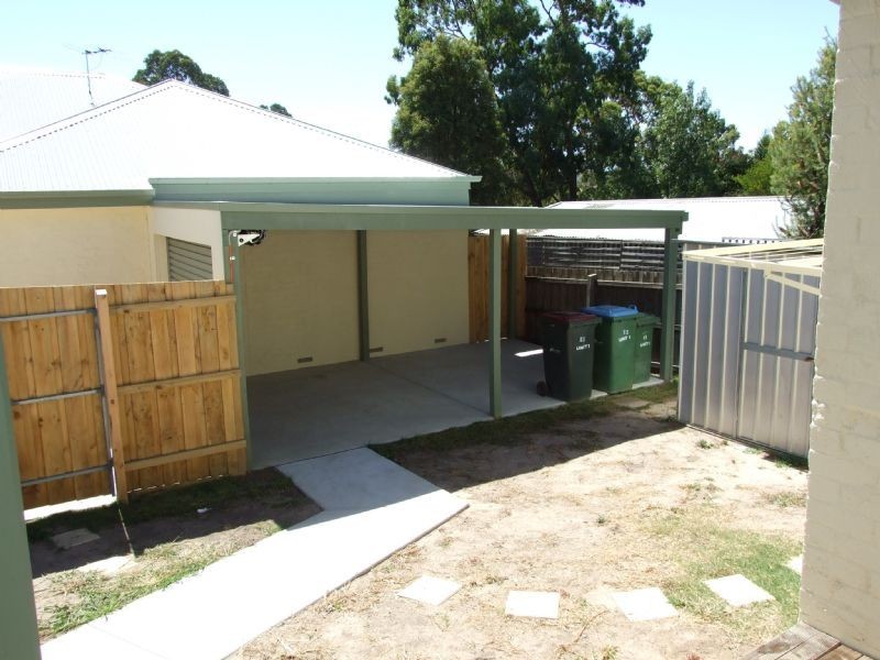 1/83 Hull Road, Croydon VIC 3136