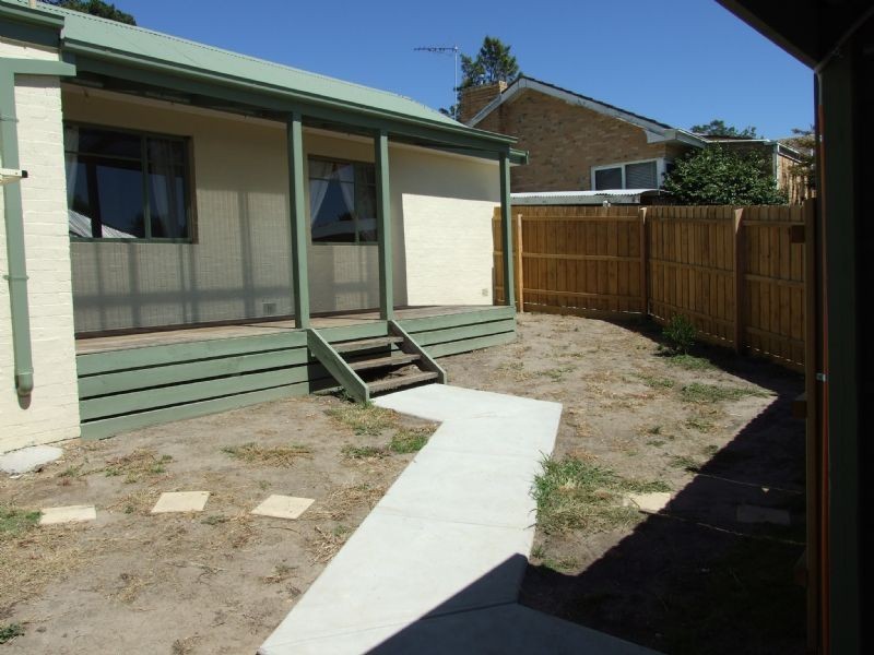 1/83 Hull Road, Croydon VIC 3136