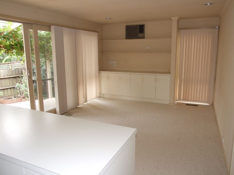 2/3 Mirabel Avenue, Ringwood East VIC 3135