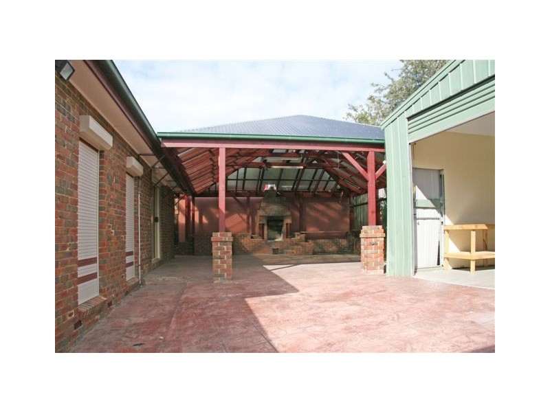 4 Victoria Street, Ringwood East VIC 3135