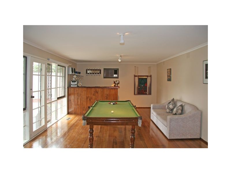 11 Jull Parade, Ringwood North VIC 3134