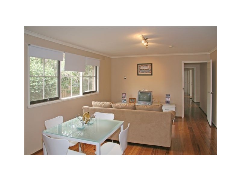 11 Jull Parade, Ringwood North VIC 3134