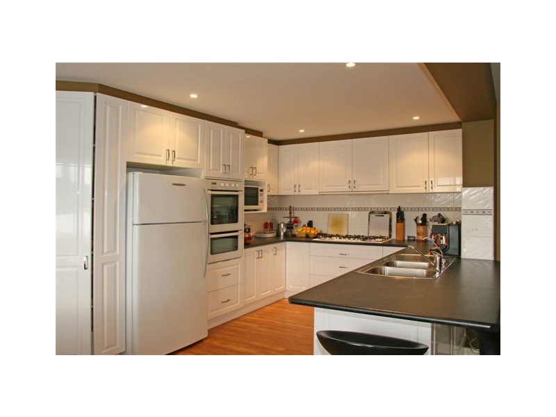 1 Gilda Court, Ringwood VIC 3134