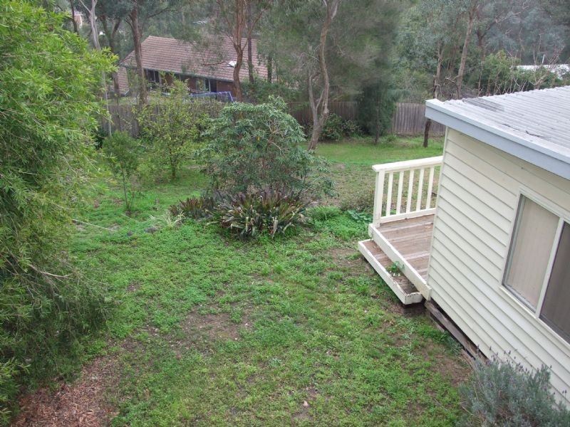 25 Burlock Avenue, Ringwood North VIC 3134