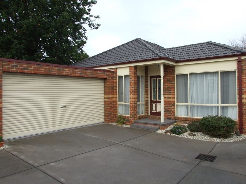 2/6 Ellison Street, Blackburn VIC 3130