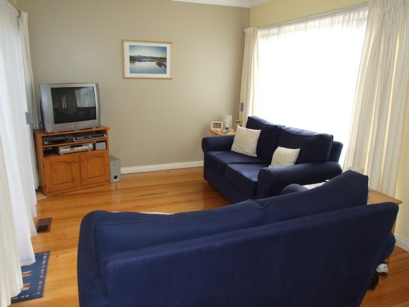 2/6 Ellison Street, Blackburn VIC 3130