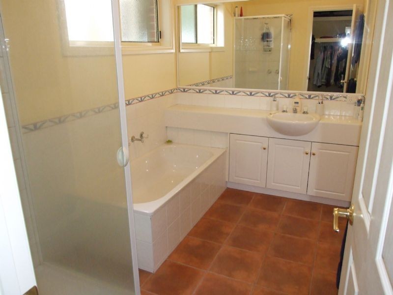 2/6 Ellison Street, Blackburn VIC 3130