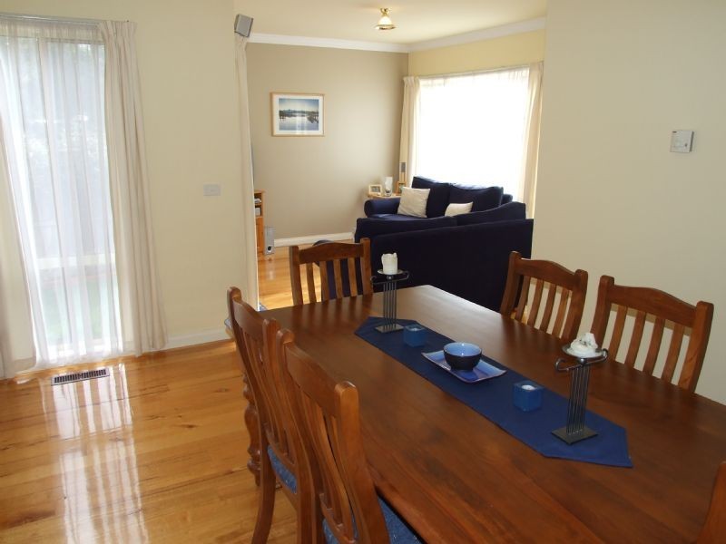 2/6 Ellison Street, Blackburn VIC 3130