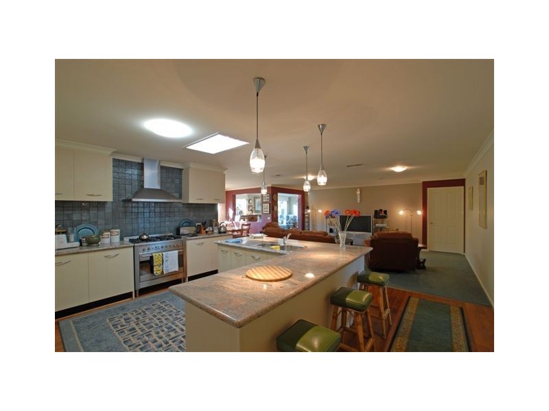 39 Warranwood Road, Warranwood VIC 3134