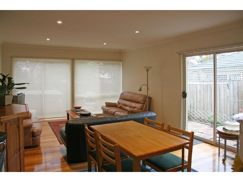 1/33-35 Oban Road, Ringwood VIC 3134