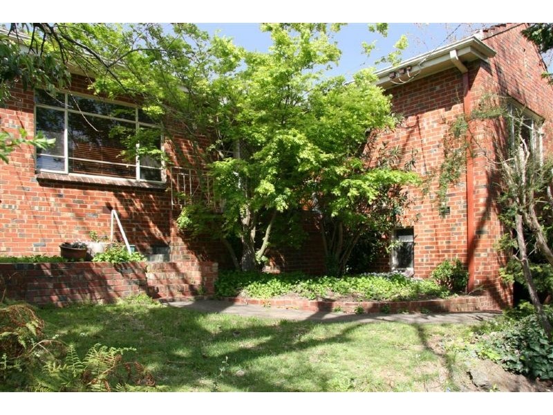 22 Velma Grove, Ringwood East VIC 3135