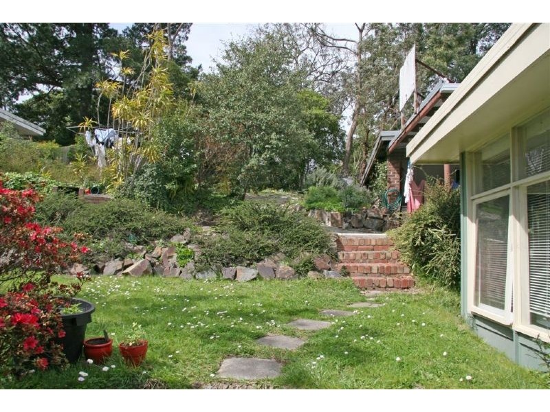 22 Velma Grove, Ringwood East VIC 3135