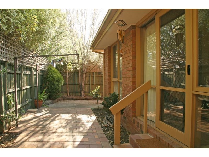 2/51 Dublin Road, Ringwood East VIC 3135