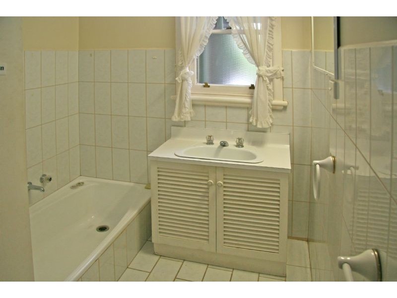 32 Andrew Street, Ringwood VIC 3134