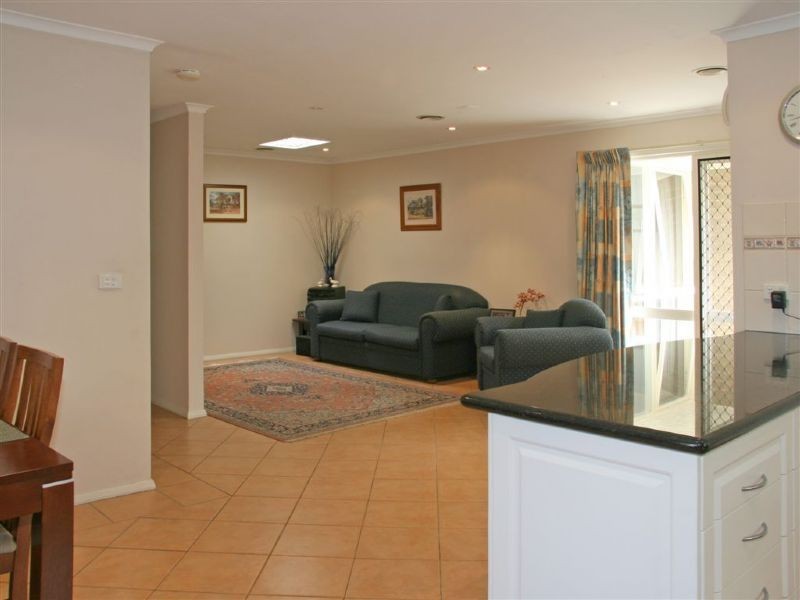 5 Holyrood Crescent, Ringwood VIC 3134