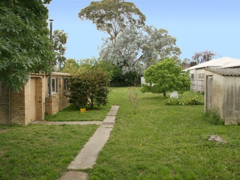 18 Carcoola Road, Ringwood East VIC 3135