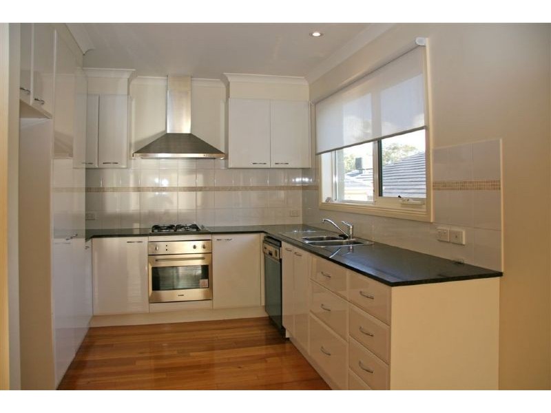 2/35 Oban Road, Ringwood VIC 3134