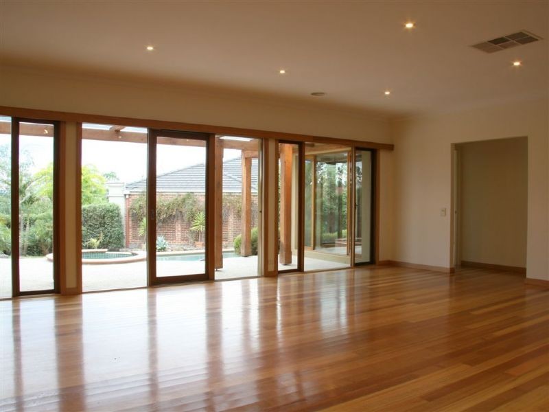 17 Collins Place, Ringwood North VIC 3134