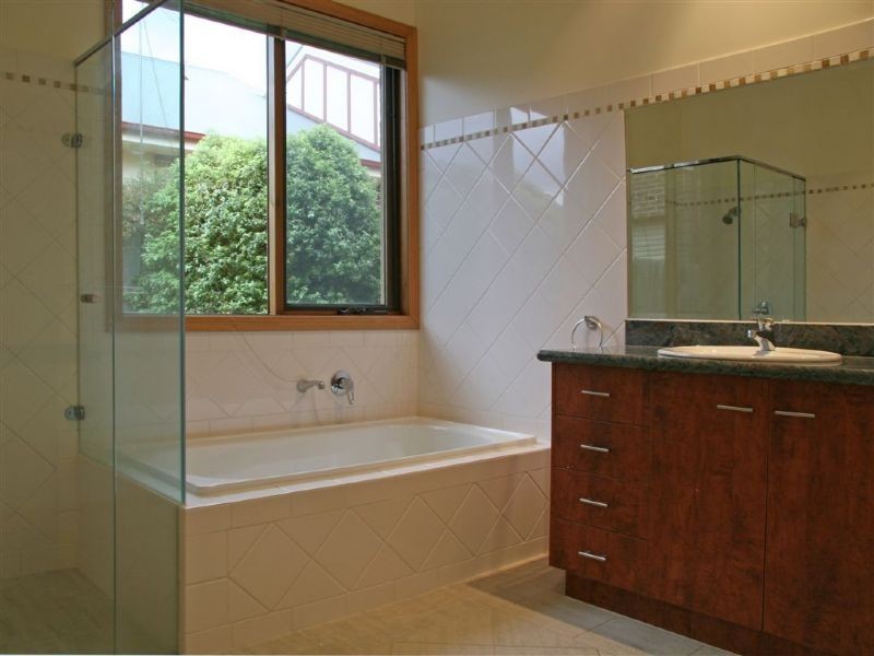 17 Collins Place, Ringwood North VIC 3134