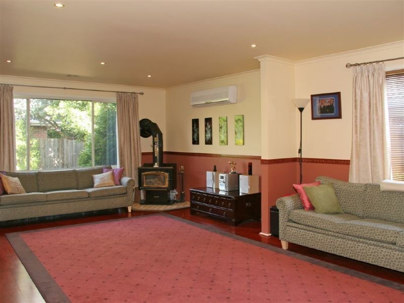 10 Wilkins Grove, Ringwood East VIC 3135