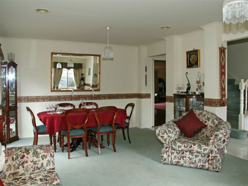 10 Wilkins Grove, Ringwood East VIC 3135