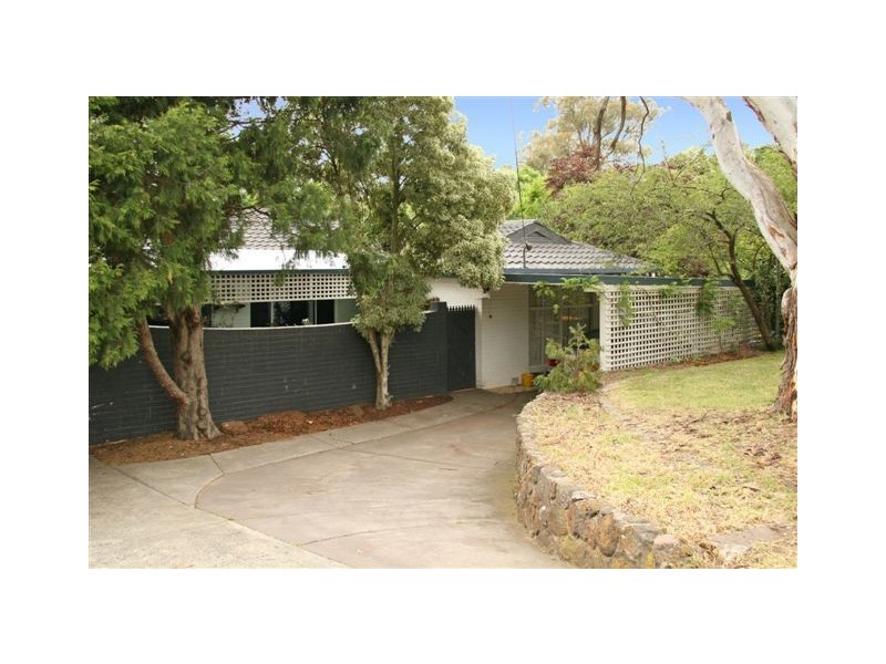 4 Berkley Place, Chirnside Park VIC 3116