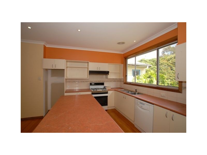 18 Emerald Street, Ringwood VIC 3134