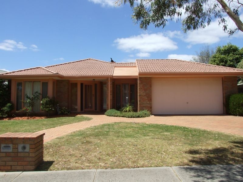 2 Eucalypt Drive, Lilydale VIC 3140