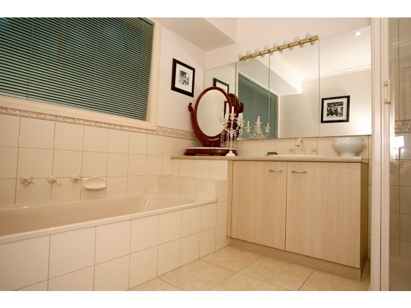 1/37 Eastfield Road, Ringwood East VIC 3135