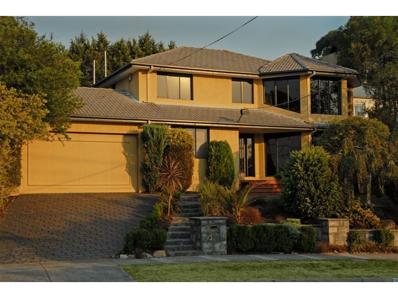 30 Croydon Hills Drive, Croydon Hills VIC 3136