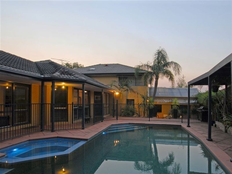 30 Croydon Hills Drive, Croydon Hills VIC 3136