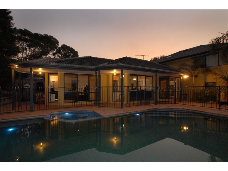 30 Croydon Hills Drive, Croydon Hills VIC 3136