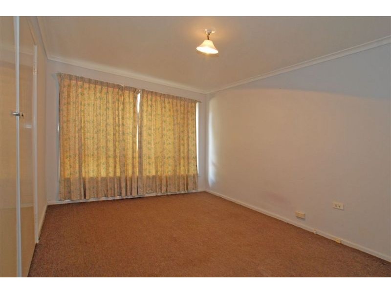 4 Mackenzie Court, Croydon South VIC 3136