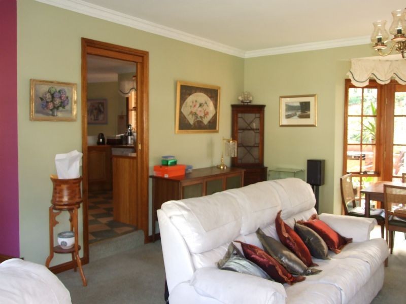 7 The Dell, Croydon North VIC 3136