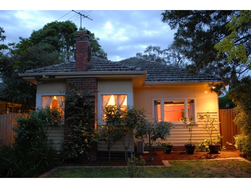 48 Old Lilydale Road, Ringwood East VIC 3135