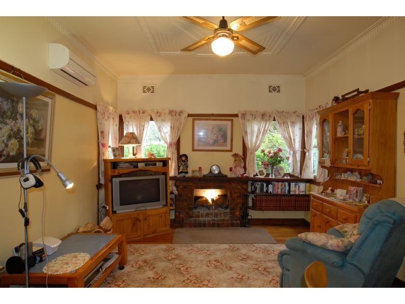 48 Old Lilydale Road, Ringwood East VIC 3135