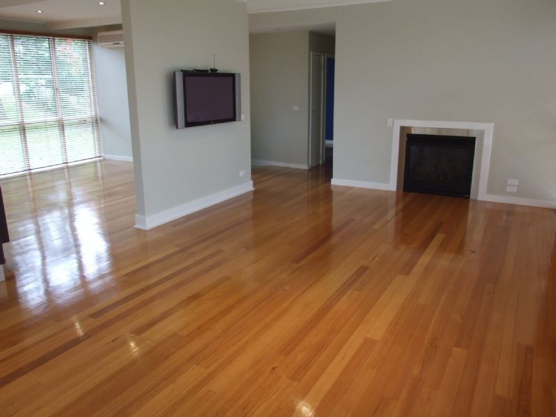 6 Akarana Road, Chirnside Park VIC 3116