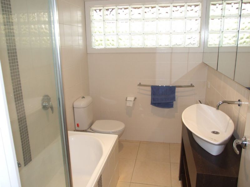 6 Akarana Road, Chirnside Park VIC 3116