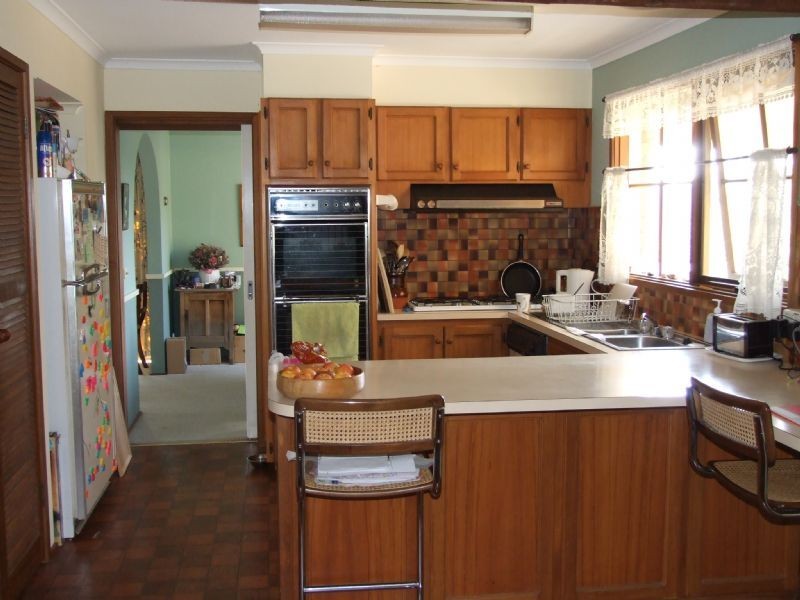 19 Omega Court, Mitcham VIC 3132