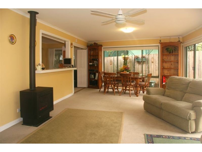 8  Seares Drive, Ringwood East VIC 3135