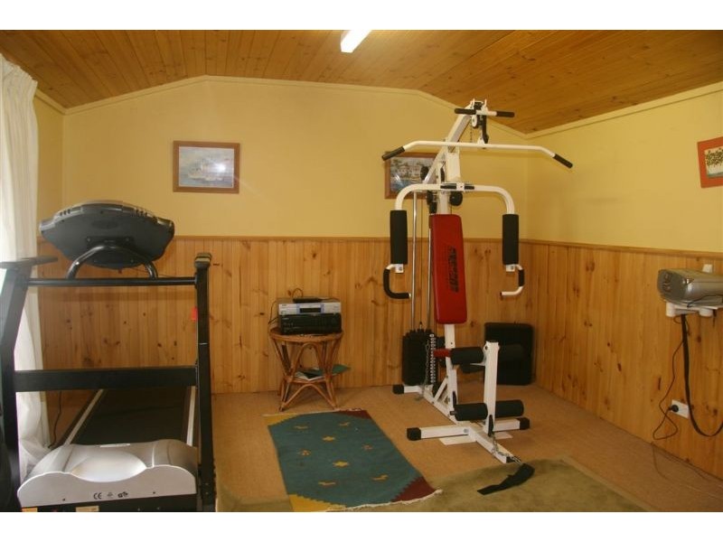 8  Seares Drive, Ringwood East VIC 3135