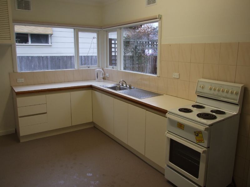 28 Holland Road, Ringwood East VIC 3135