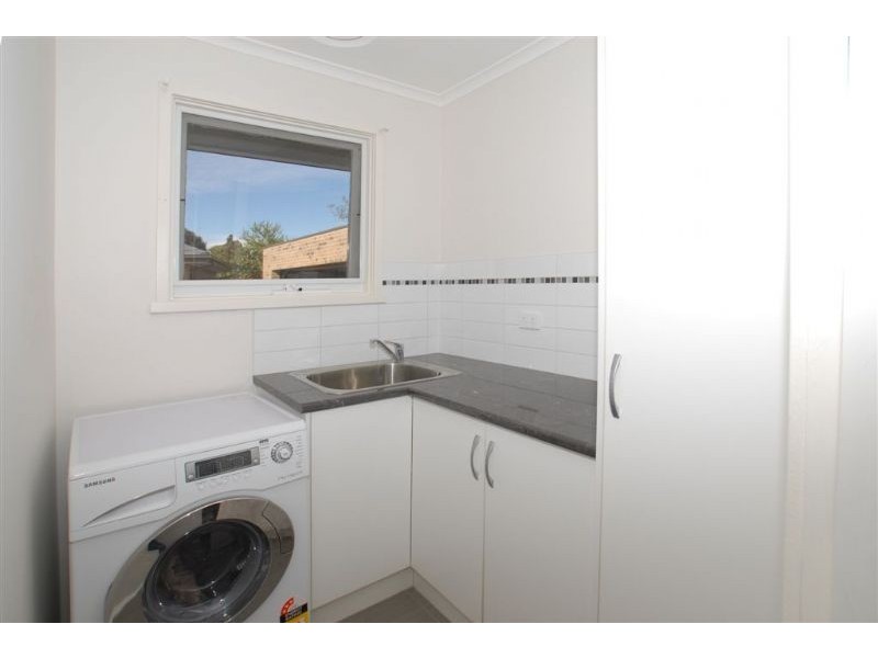 8 Lindel Court, Croydon VIC 3136