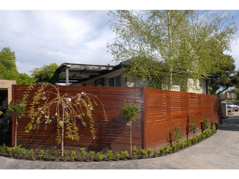 8 Lindel Court, Croydon VIC 3136
