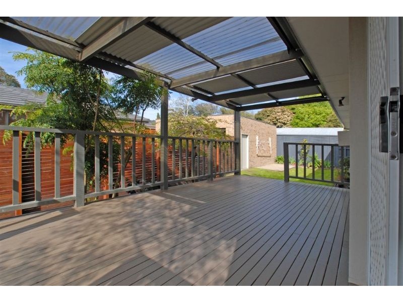 8 Lindel Court, Croydon VIC 3136