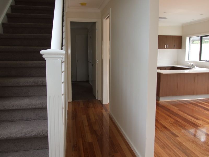 1/8 Sussex Street, Ringwood VIC 3134