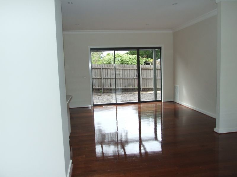 3/8 Sussex Street, Ringwood VIC 3134