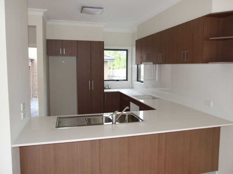 4/8 Sussex Street, Ringwood VIC 3134